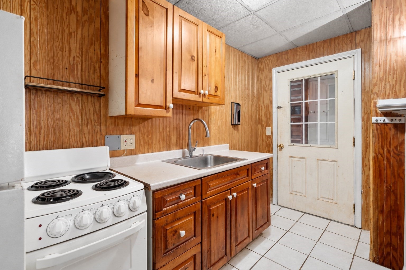 270 Bank St, Fall River, MA, 270 Bank St, Fall River, MA Photo #14