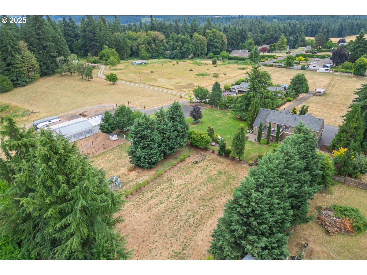 Oregon City, Oregon 97045, United States, 4 Bedrooms Bedrooms, ,3 BathroomsBathrooms,Residential,Active,169536