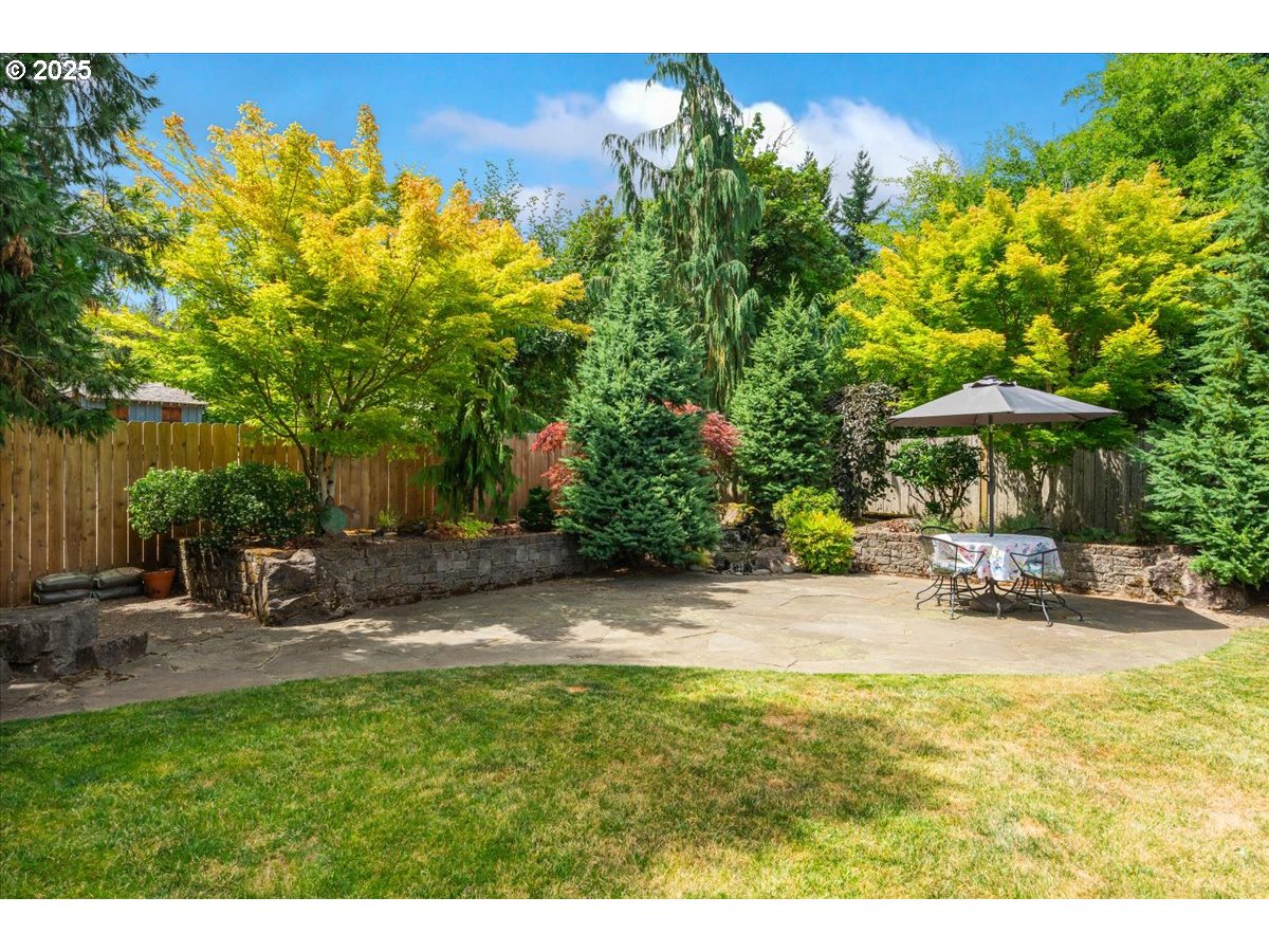 Oregon City, Oregon 97045, United States, 4 Bedrooms Bedrooms, ,3 BathroomsBathrooms,Residential,Active,169536