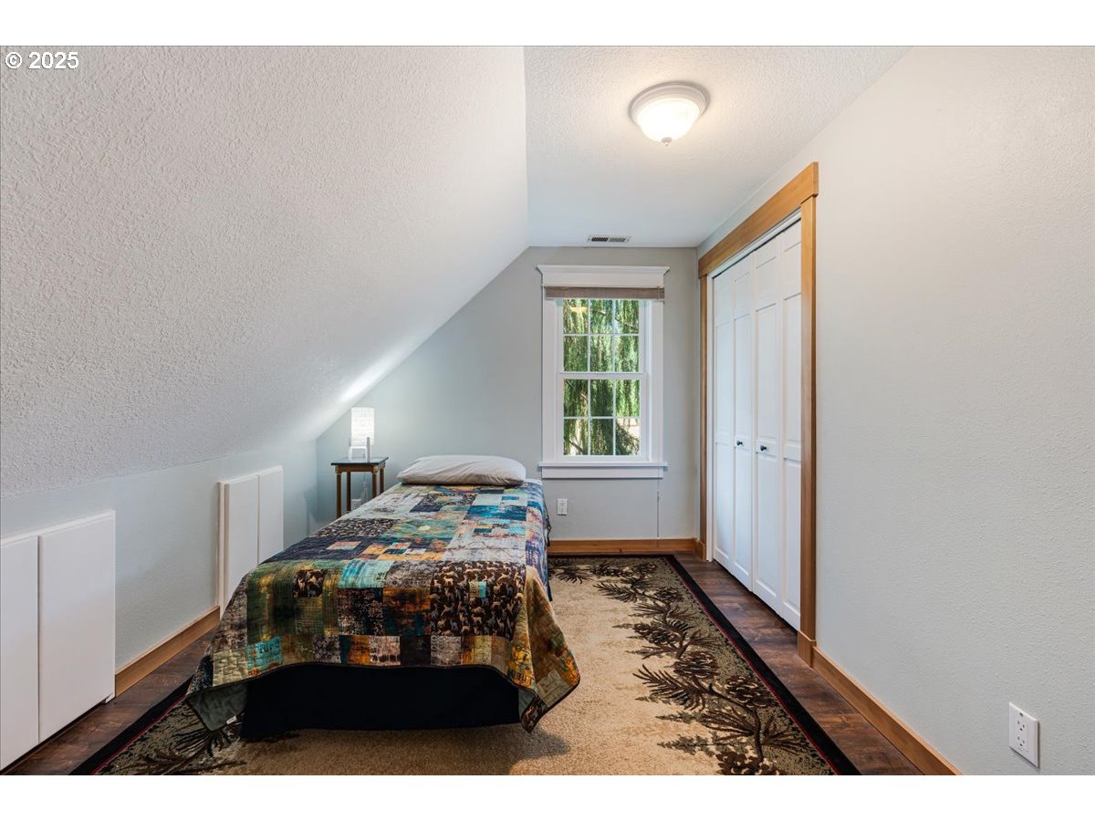 Oregon City, Oregon 97045, United States, 4 Bedrooms Bedrooms, ,3 BathroomsBathrooms,Residential,Active,169536