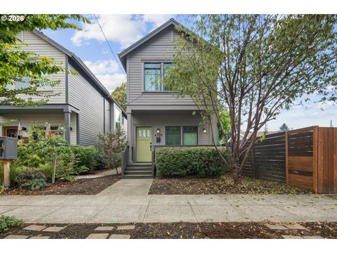 4720 N Commercial AVE Portland OR 97217