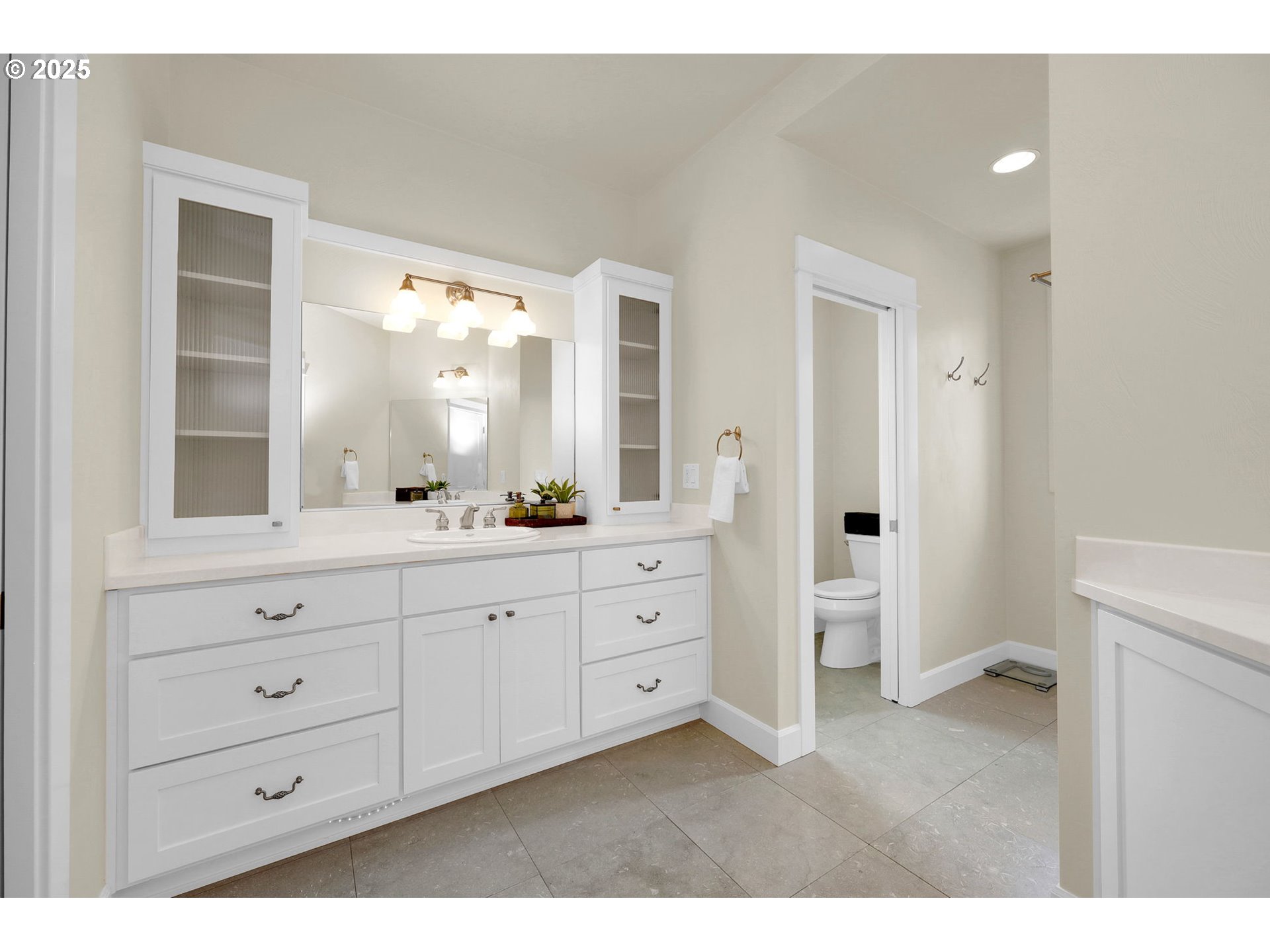 Springfield, Oregon 97478, United States, 3 Bedrooms Bedrooms, ,3 BathroomsBathrooms,Residential,Pending,114986