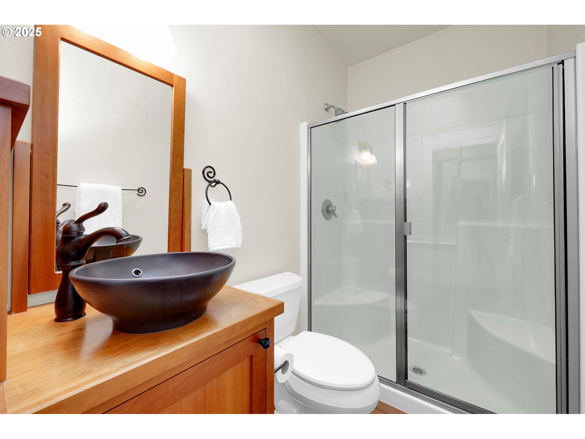 Springfield, Oregon 97478, United States, 3 Bedrooms Bedrooms, ,3 BathroomsBathrooms,Residential,Pending,114986