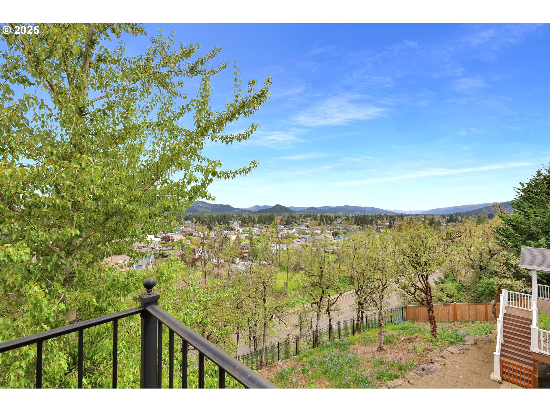 Springfield, Oregon 97478, United States, 3 Bedrooms Bedrooms, ,3 BathroomsBathrooms,Residential,Pending,114986