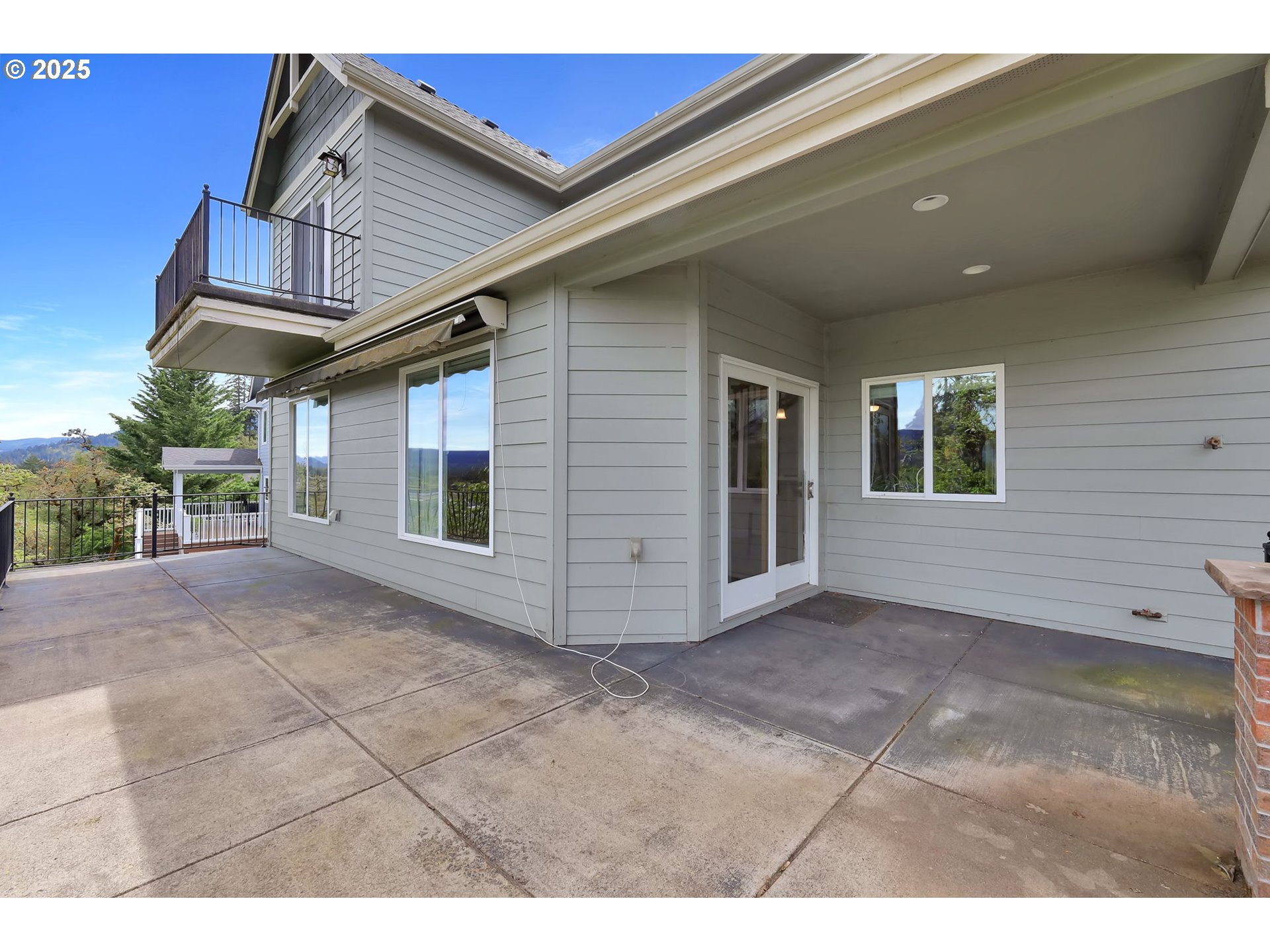 Springfield, Oregon 97478, United States, 3 Bedrooms Bedrooms, ,3 BathroomsBathrooms,Residential,Pending,114986