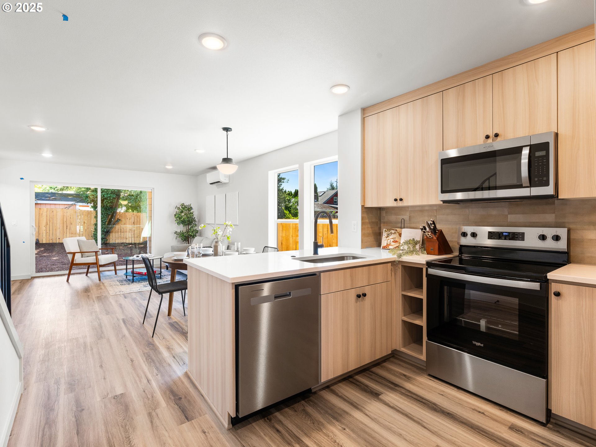 114 NE 74TH AVE