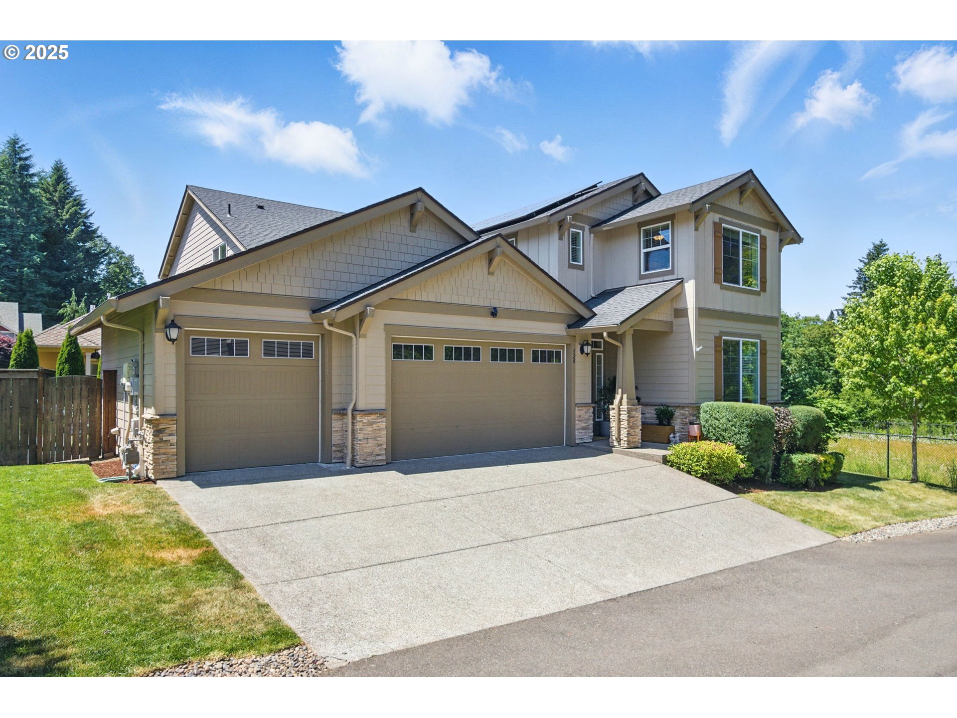 520 NE 150TH ST