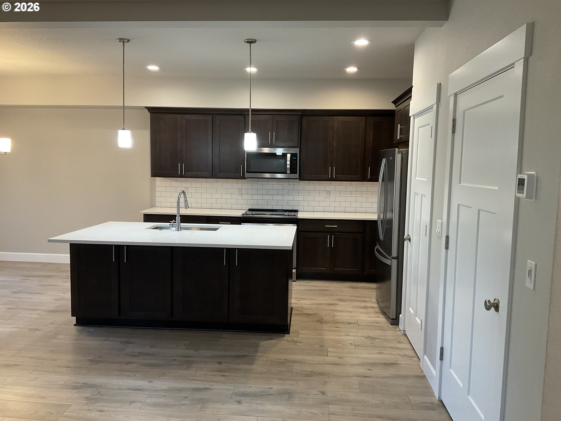 1018 NE REGAN HILL LOOP