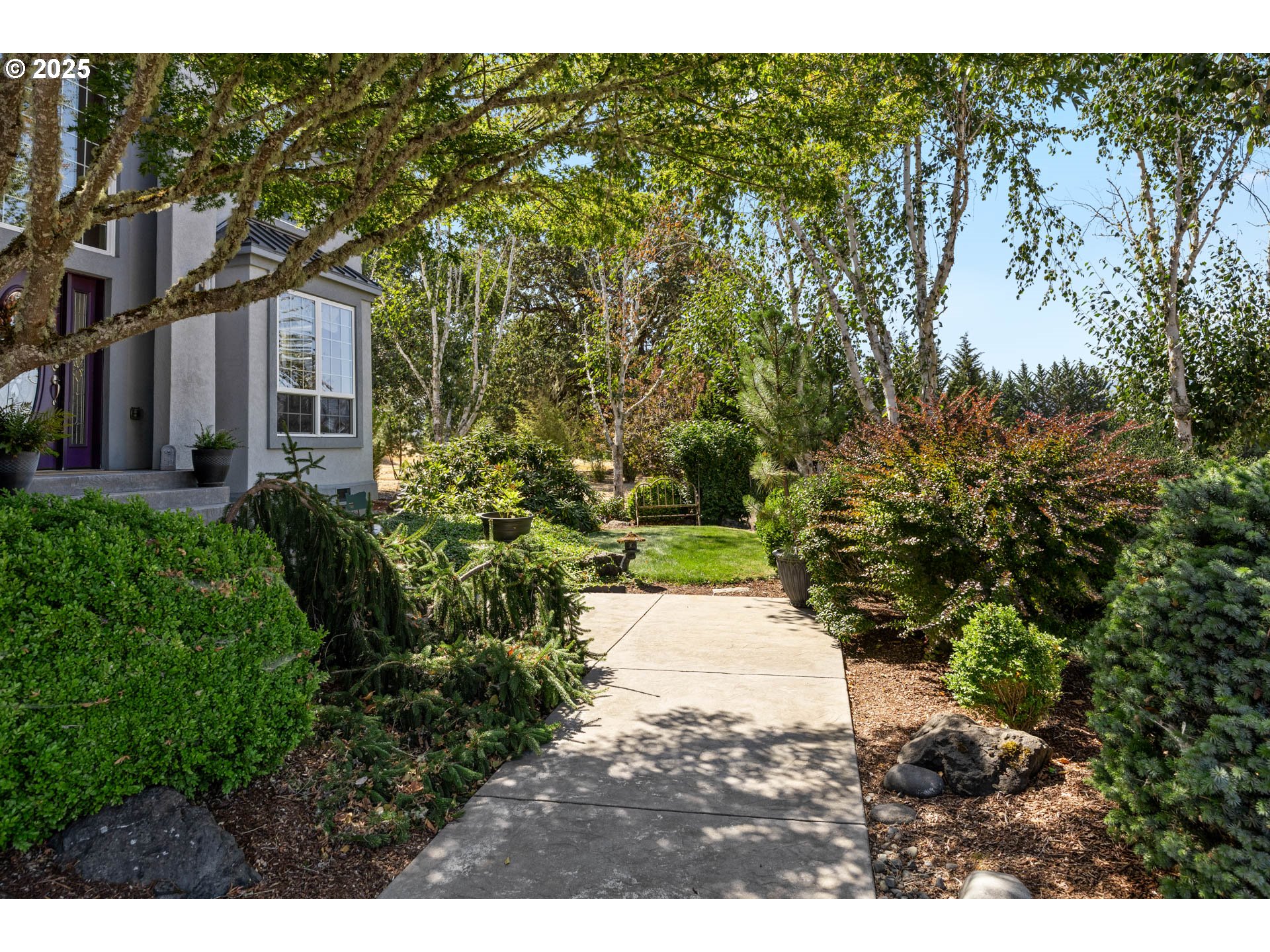 425 CROSS CREEK DR
