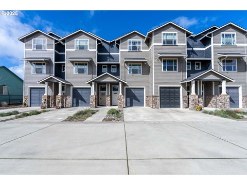 1344 SEAGATE AVE Coos Bay OR 97420