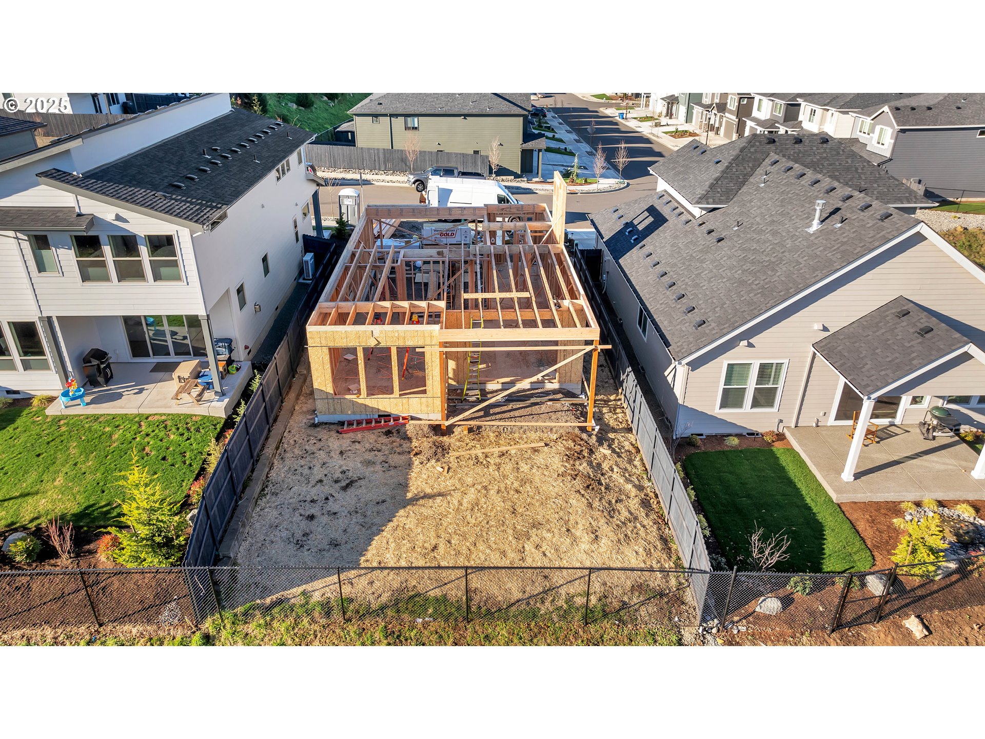 3900 W 2ND ST