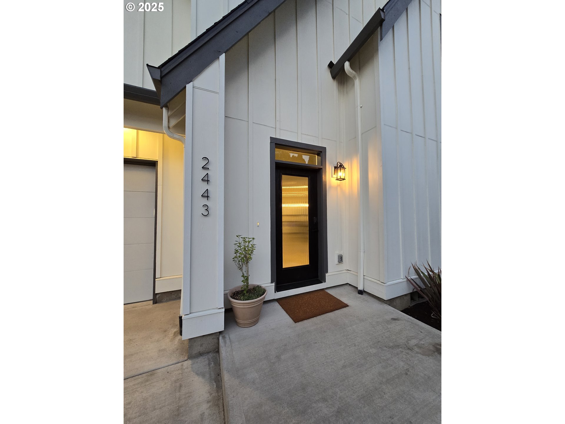 2443 26TH AVE