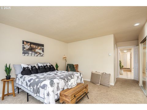 Tiny photo for 1193 Cedar Pl, Creswell, OR 97426 (MLS # 165787191)
