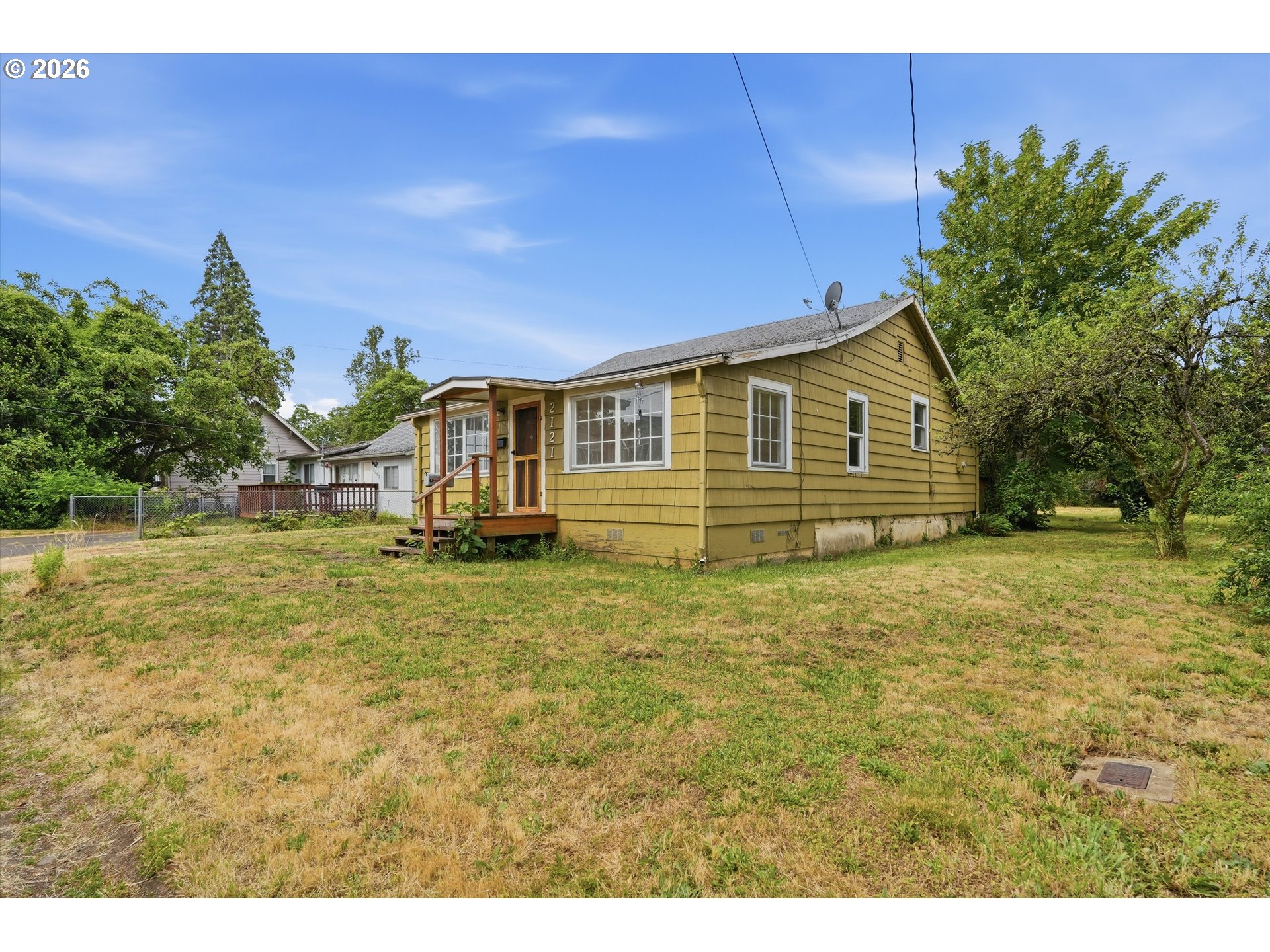 2121 SE 89TH AVE