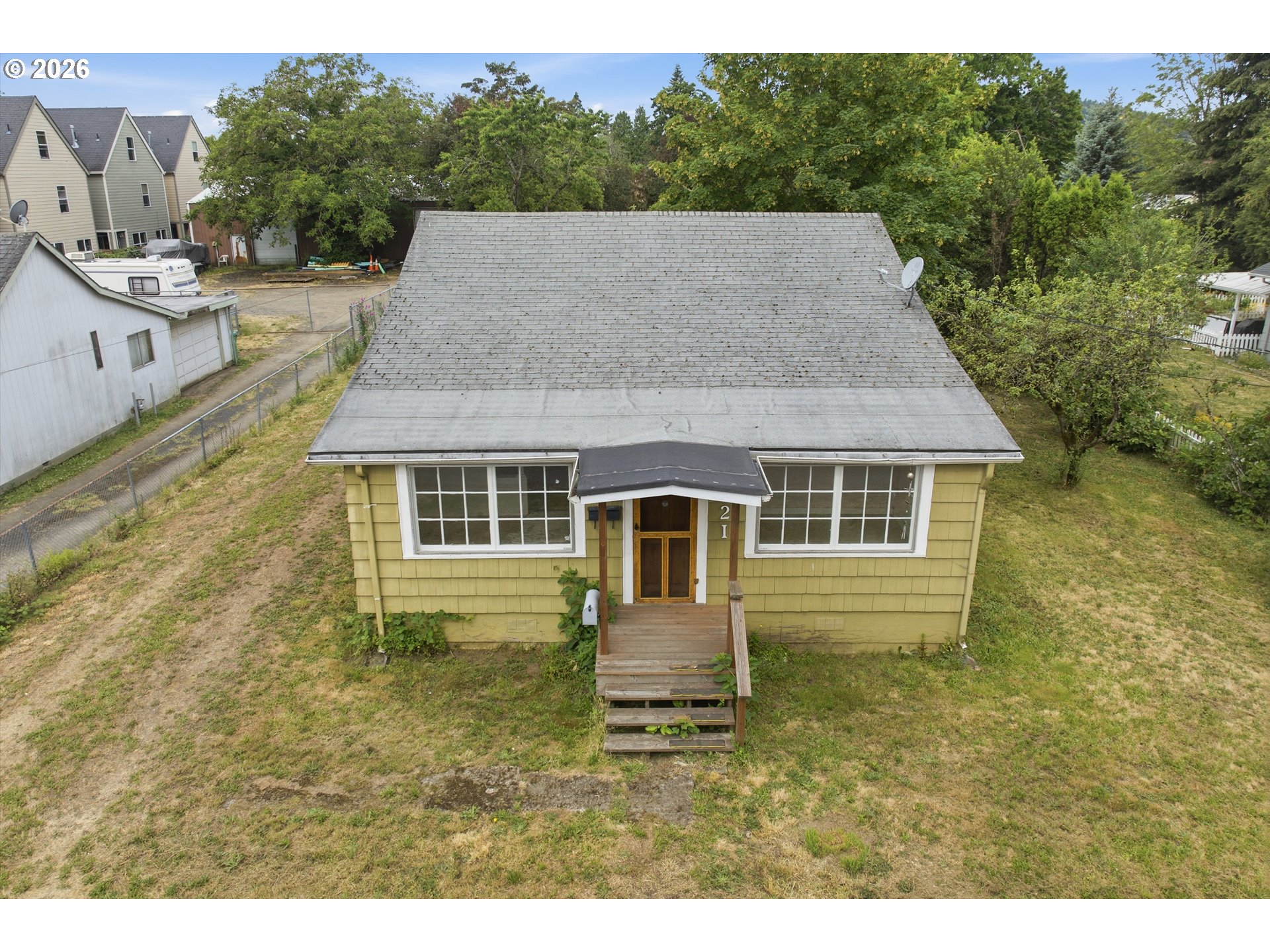 2121 SE 89TH AVE