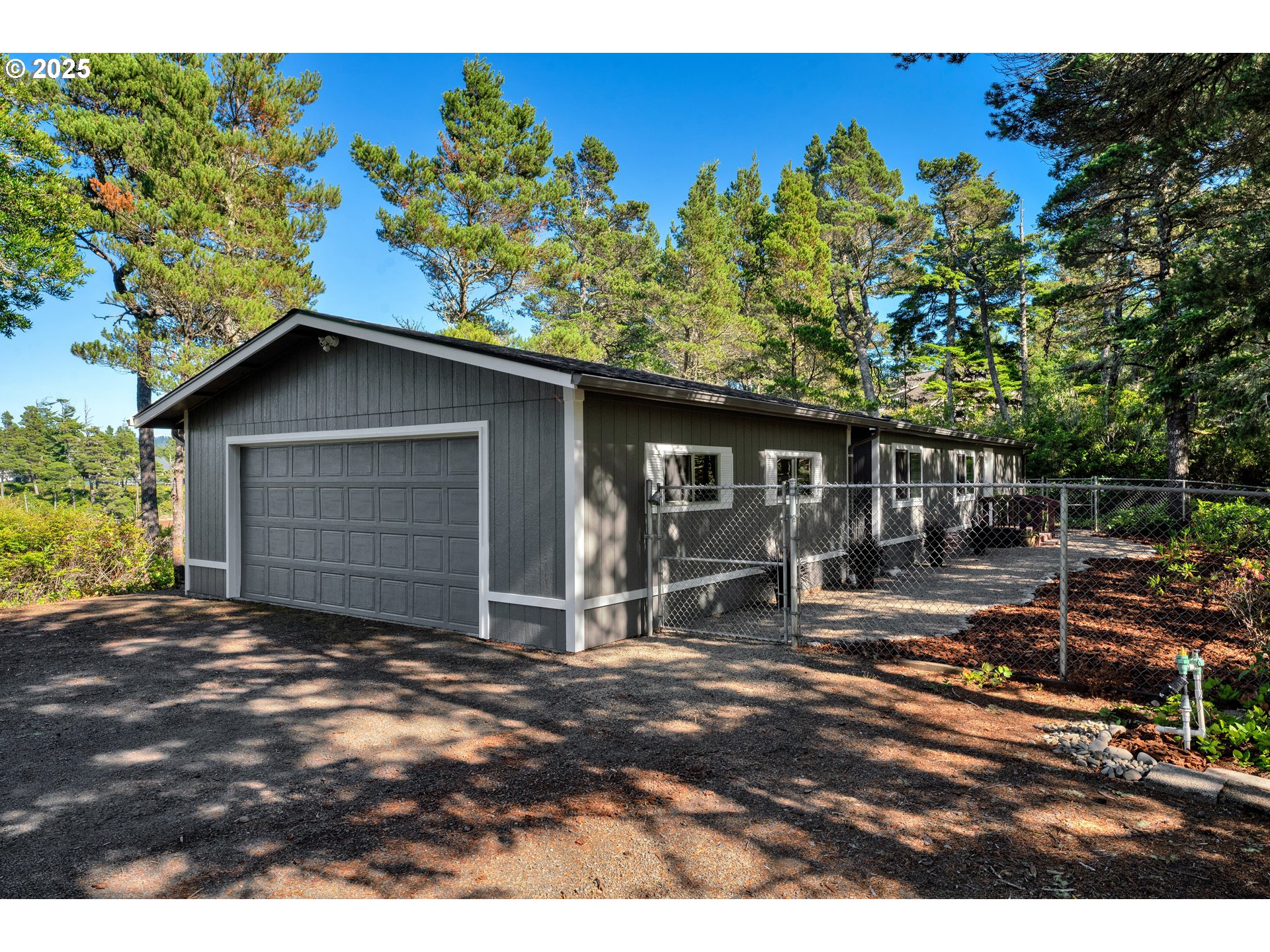 5041 HECETA BEACH RD
