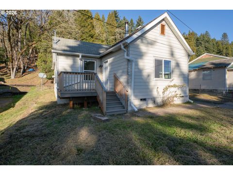 Tiny photo for 48247 E 2nd St, Oakridge, OR 97463 (MLS # 744826050)