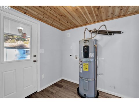 Tiny photo for 48247 E 2nd St, Oakridge, OR 97463 (MLS # 744826050)