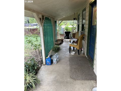 A home in Cave Junction