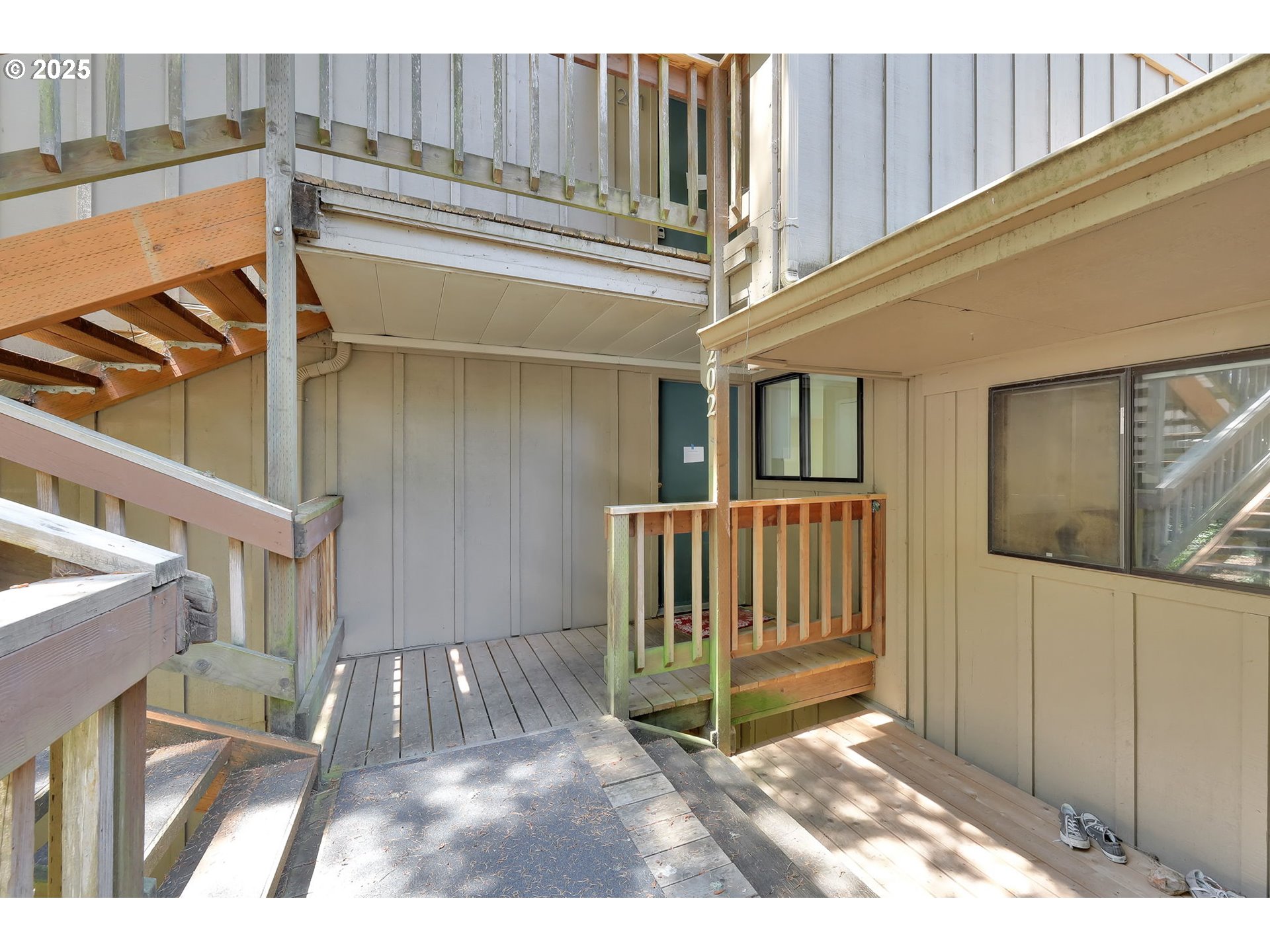 202 TRAILSIDE LOOP