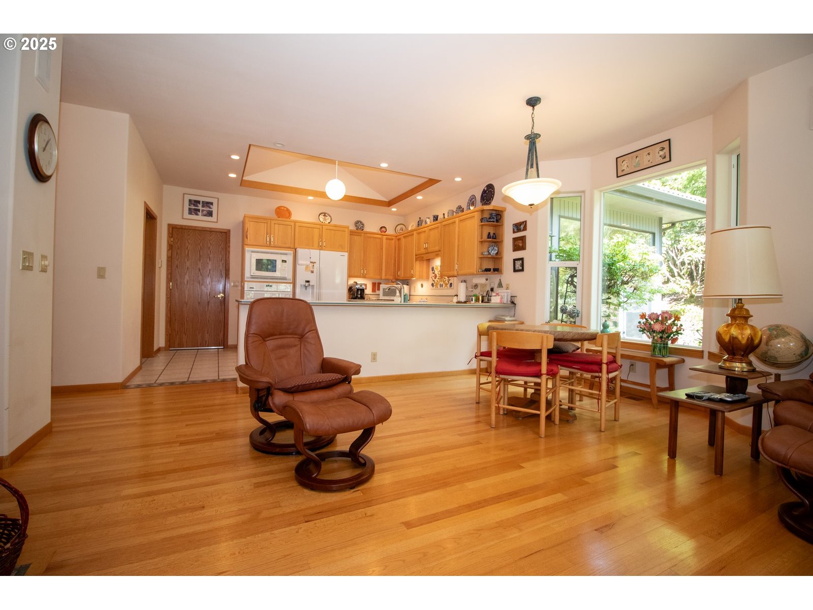 Florence, Oregon 97439, United States, 3 Bedrooms Bedrooms, ,3 BathroomsBathrooms,Residential,Active,102051