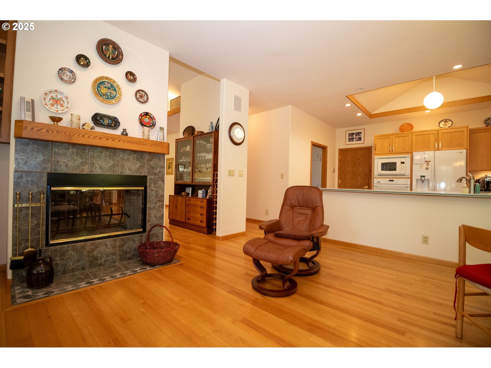 Florence, Oregon 97439, United States, 3 Bedrooms Bedrooms, ,3 BathroomsBathrooms,Residential,Active,102051