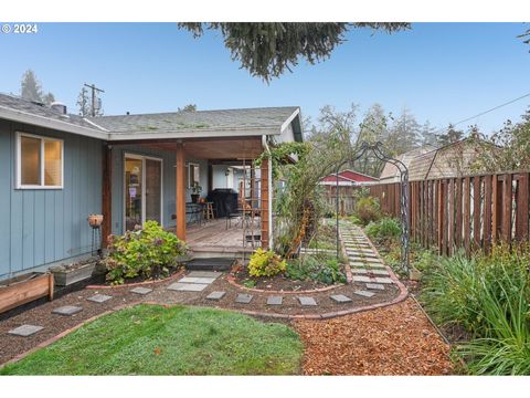 A home in Newberg