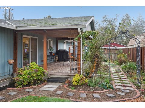 A home in Newberg