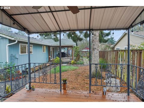 A home in Newberg