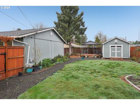 A home in Newberg