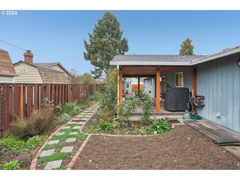 A home in Newberg