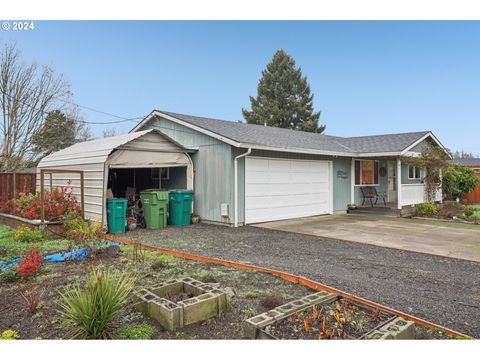 A home in Newberg