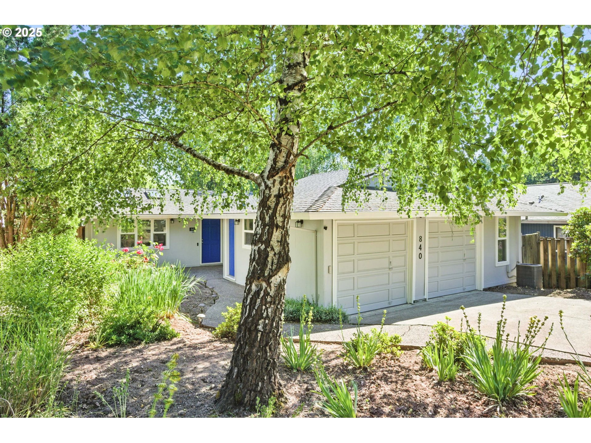 840 SW DOLPH ST
