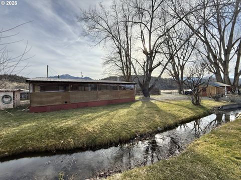 51257 HWY 26 Mount Vernon OR 97865