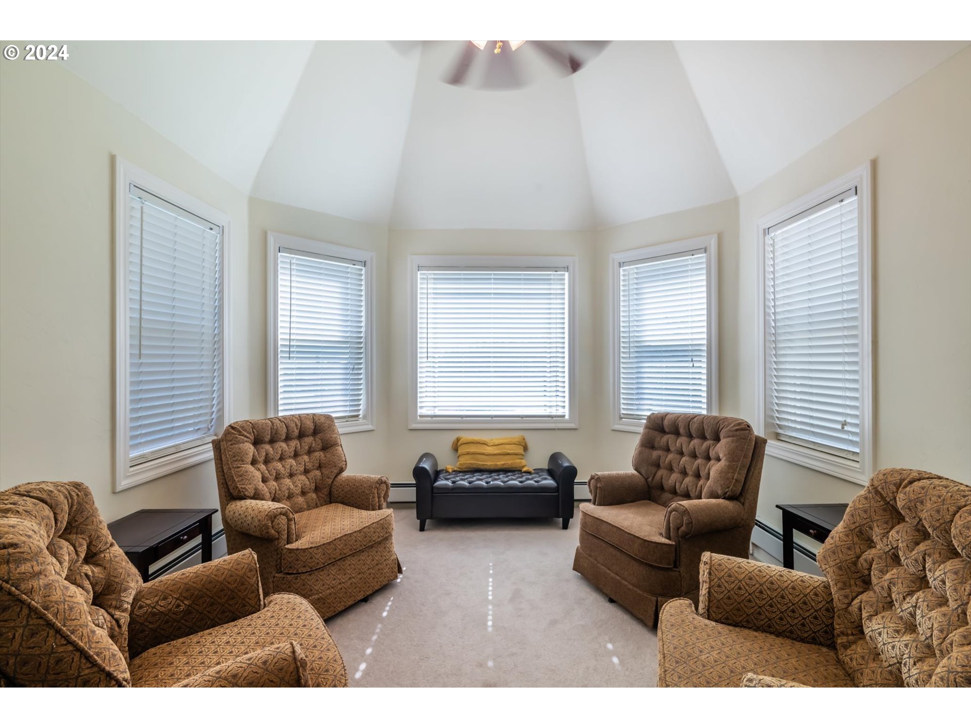 Bandon, Oregon 97411, United States, ,Commercial,Active,53607