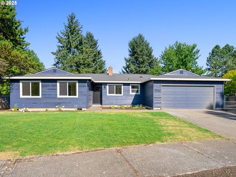 1925 HILLHOUSE DR West Linn OR 97068