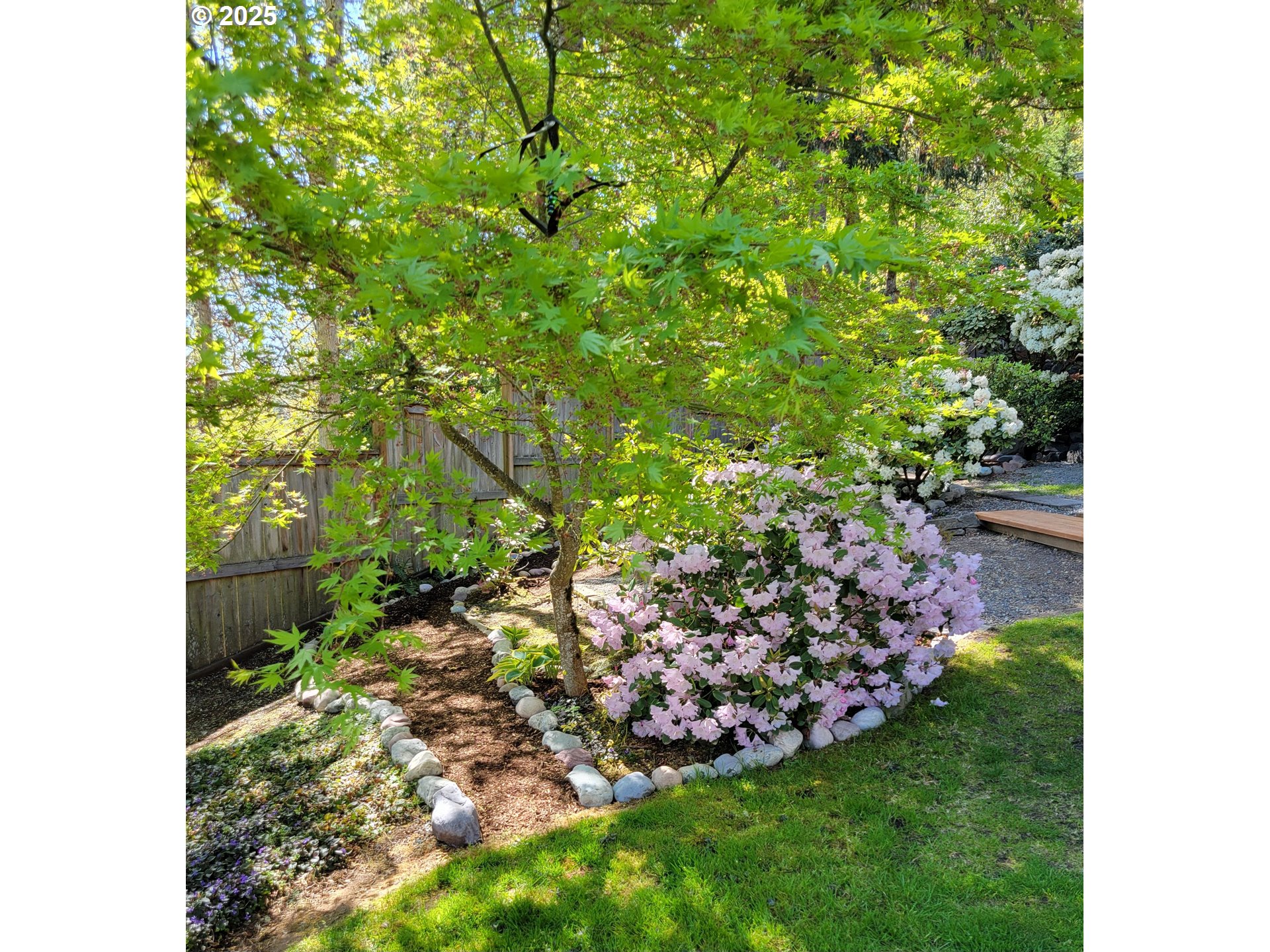 Eugene, Oregon 97405, United States, 3 Bedrooms Bedrooms, ,3 BathroomsBathrooms,Residential,Active,94420