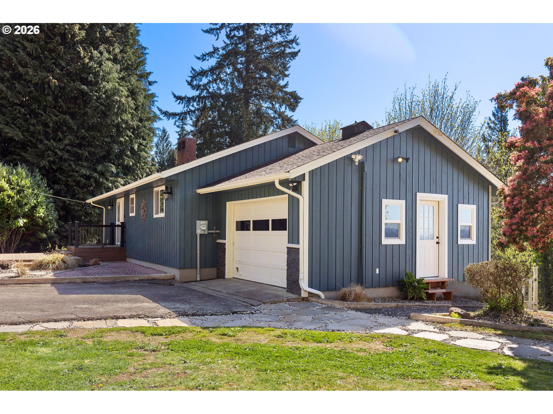 155 GRANDVIEW TER