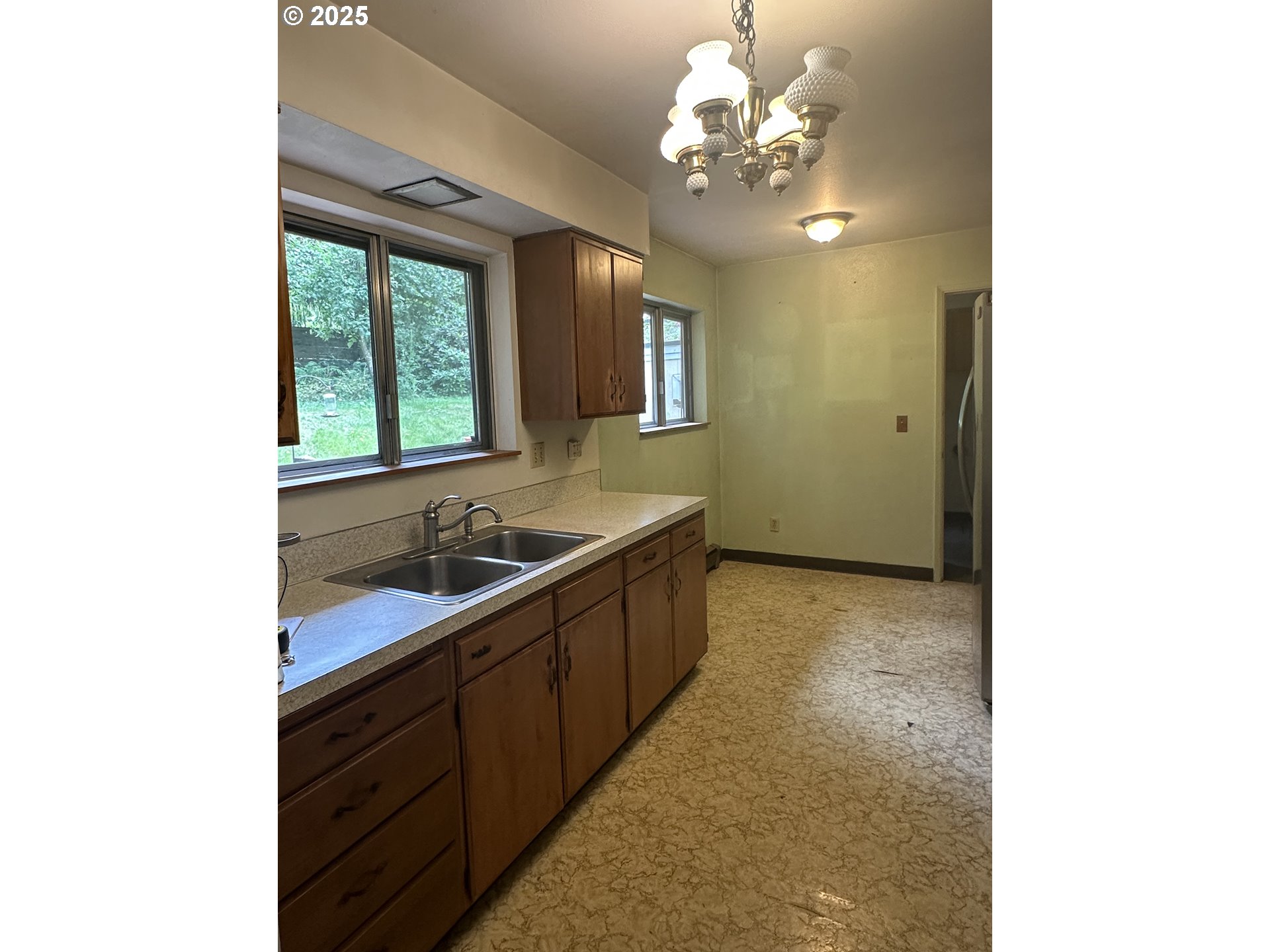 2475 WILLAMETTE FALLS DR