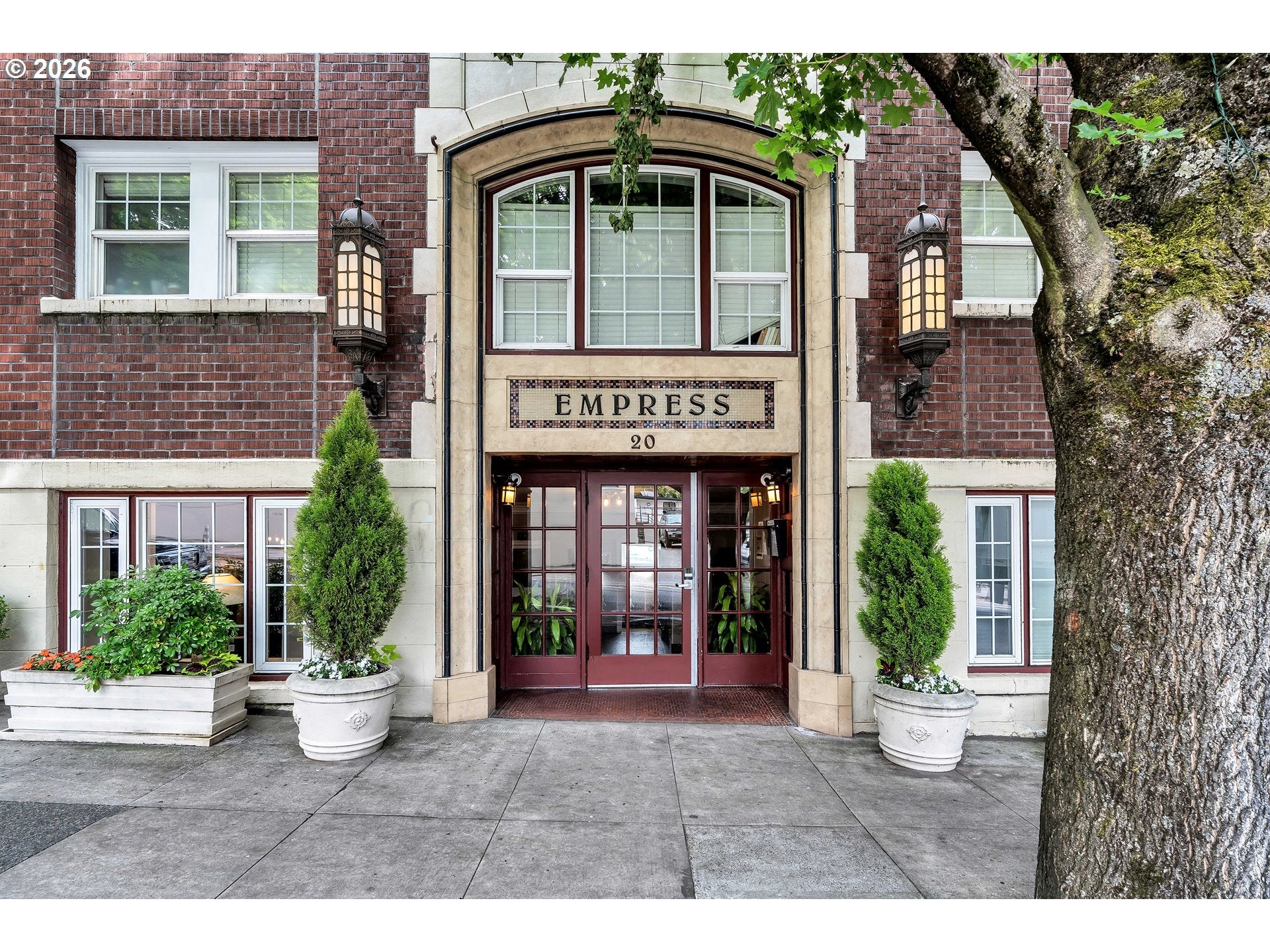 20 NW 16TH AVE 208