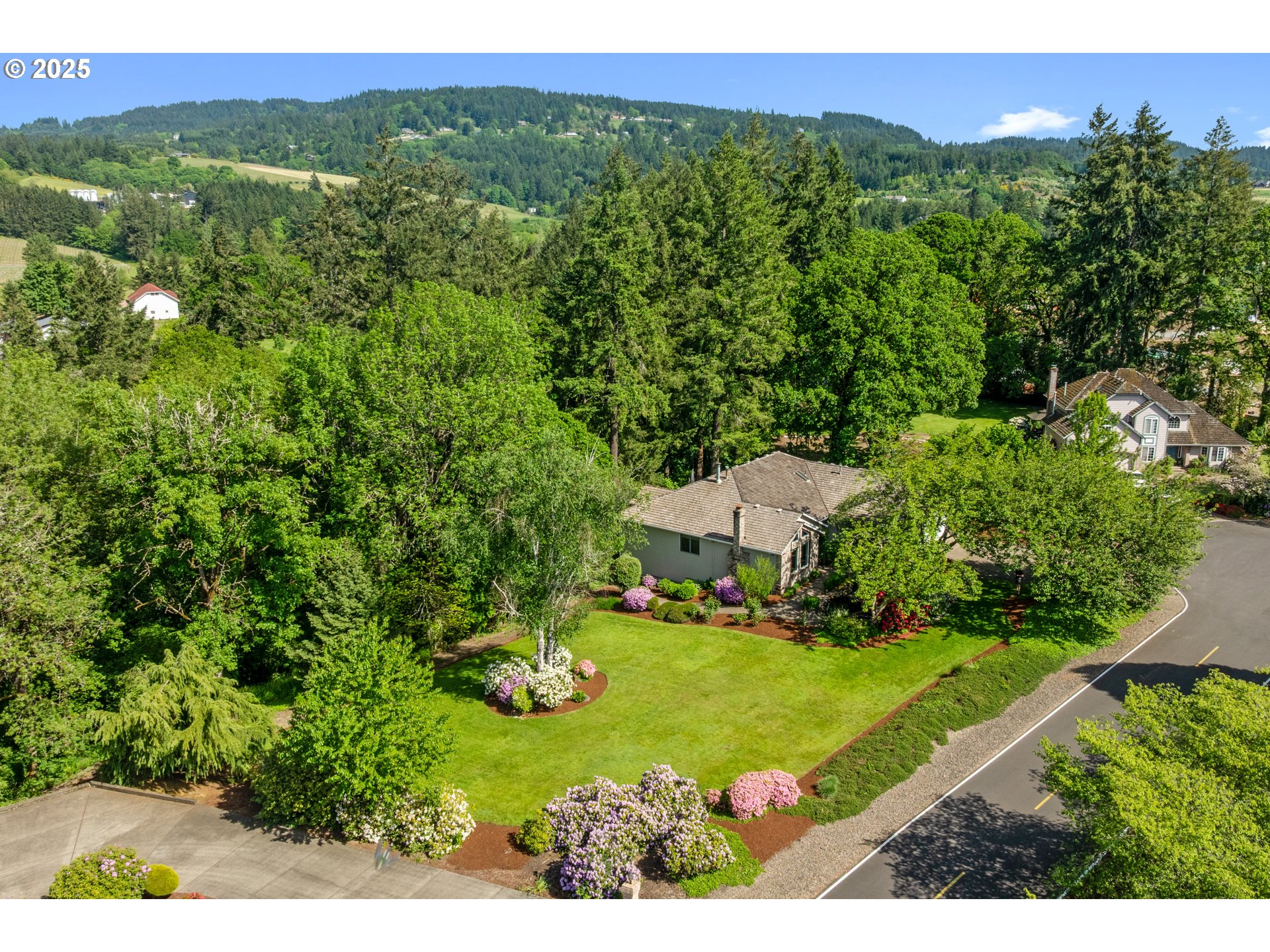 4509 NE BLUE HERON CT