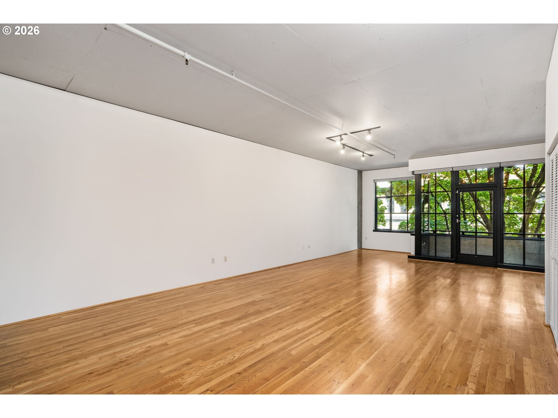 408 NW 12TH AVE 204