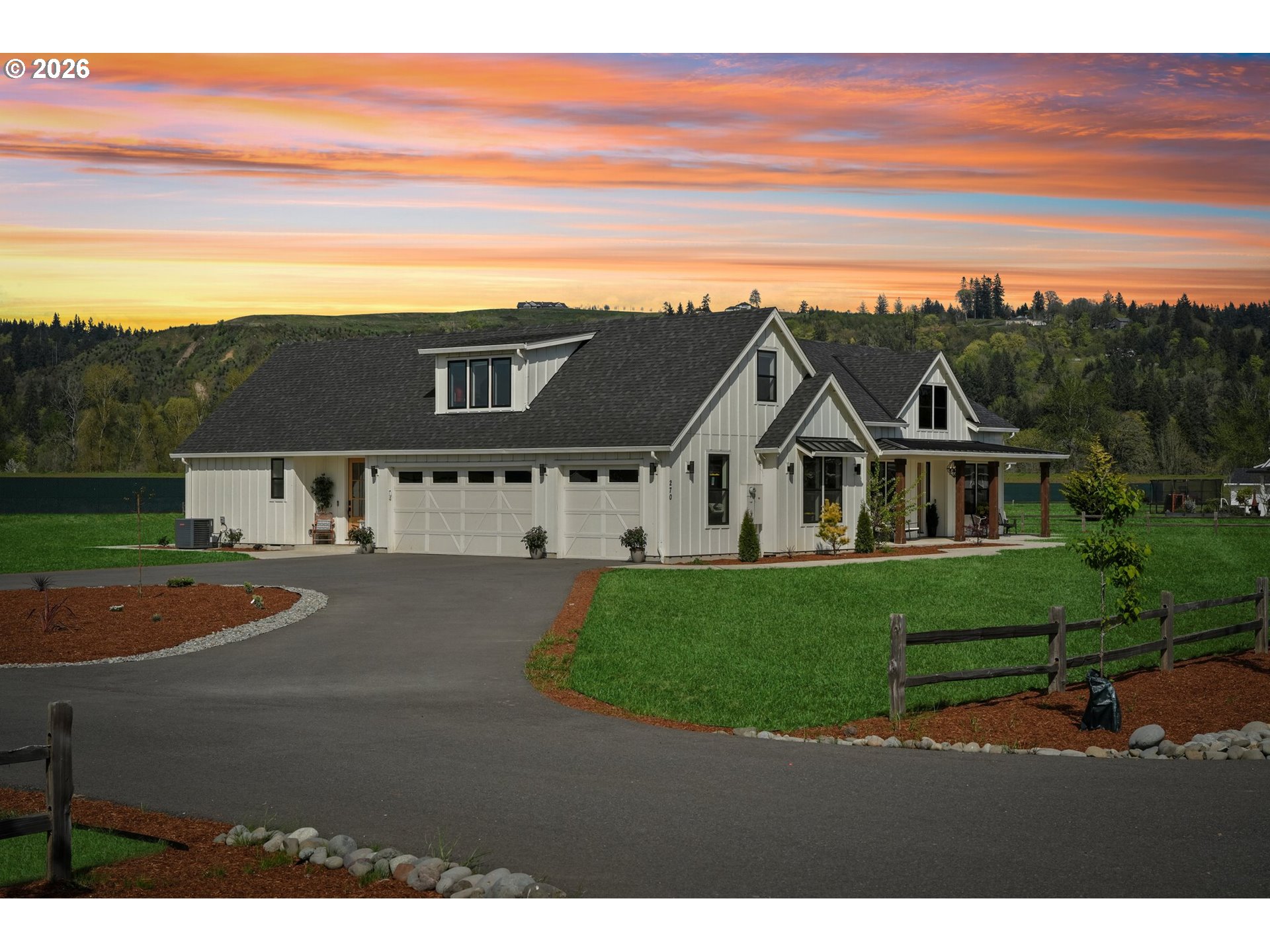 270 TULIP LN