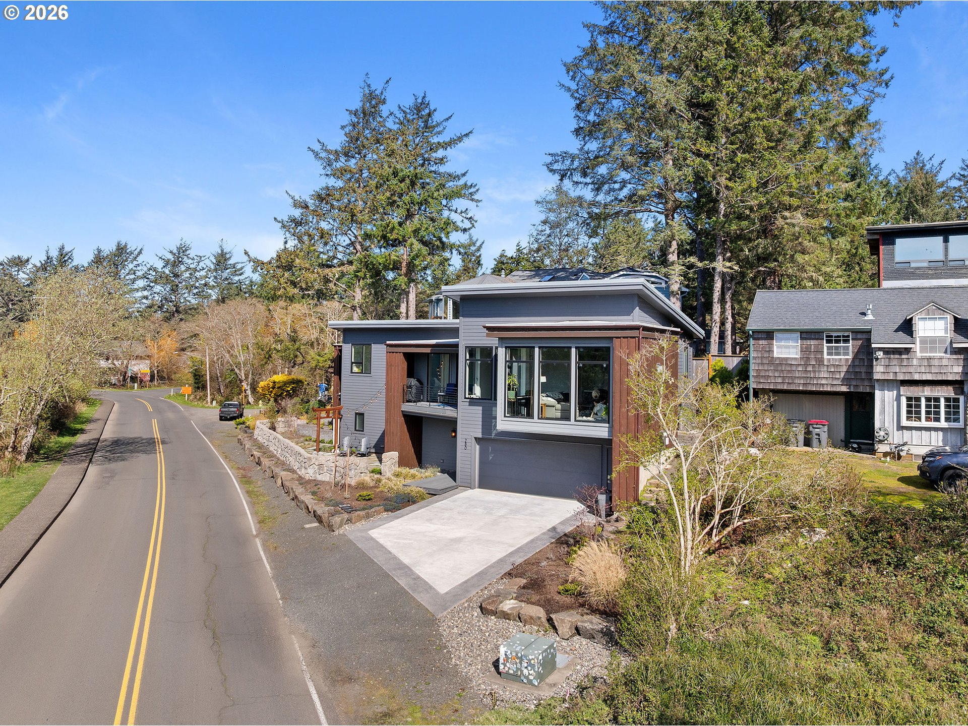 280 E 5TH AVE