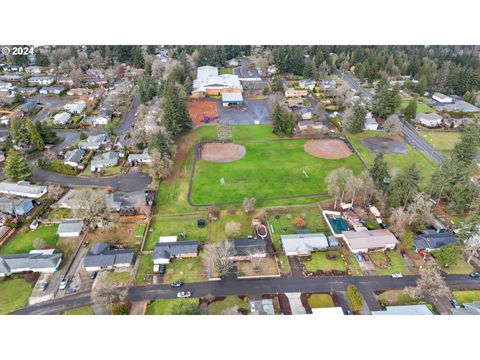 A home in Milwaukie