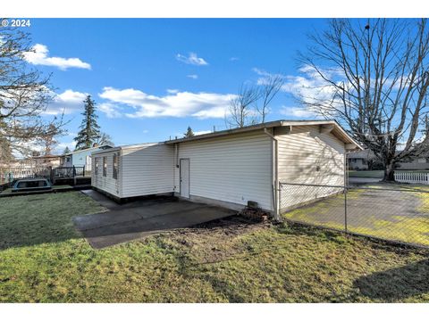 A home in Milwaukie