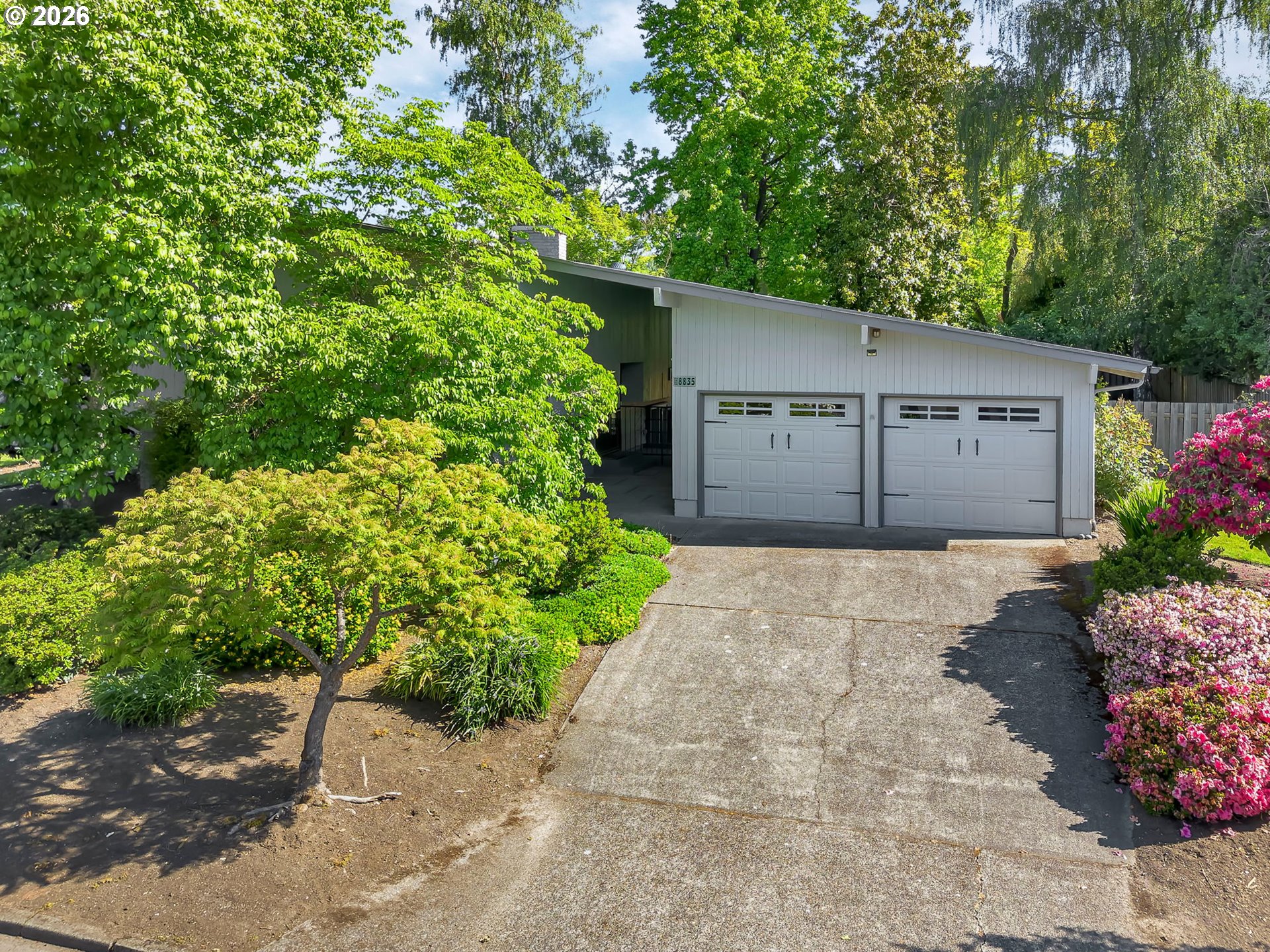 8835 SW OAK LN