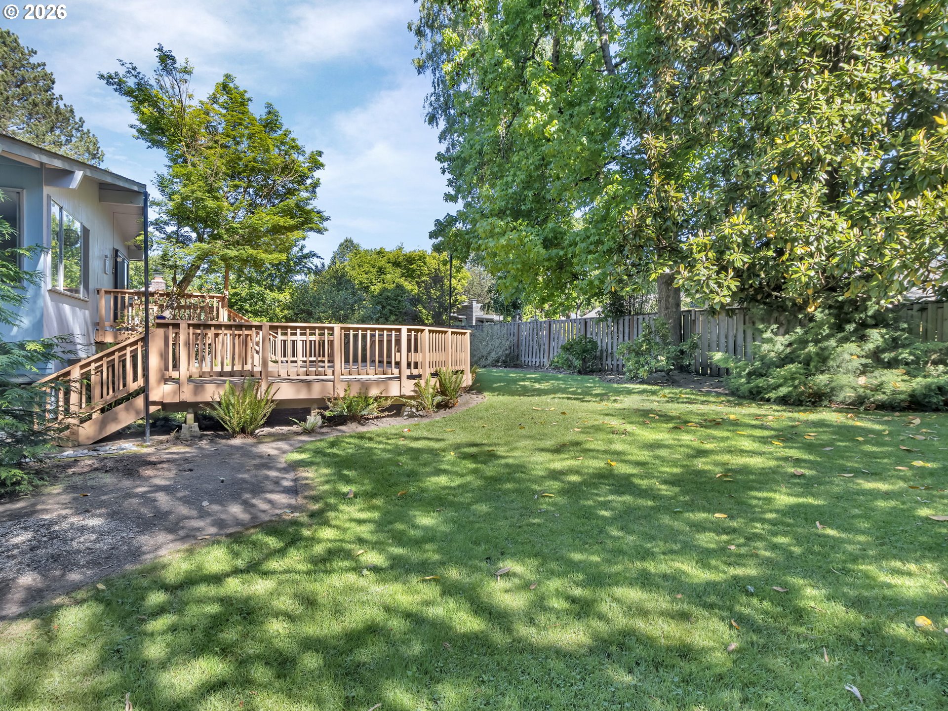 8835 SW OAK LN