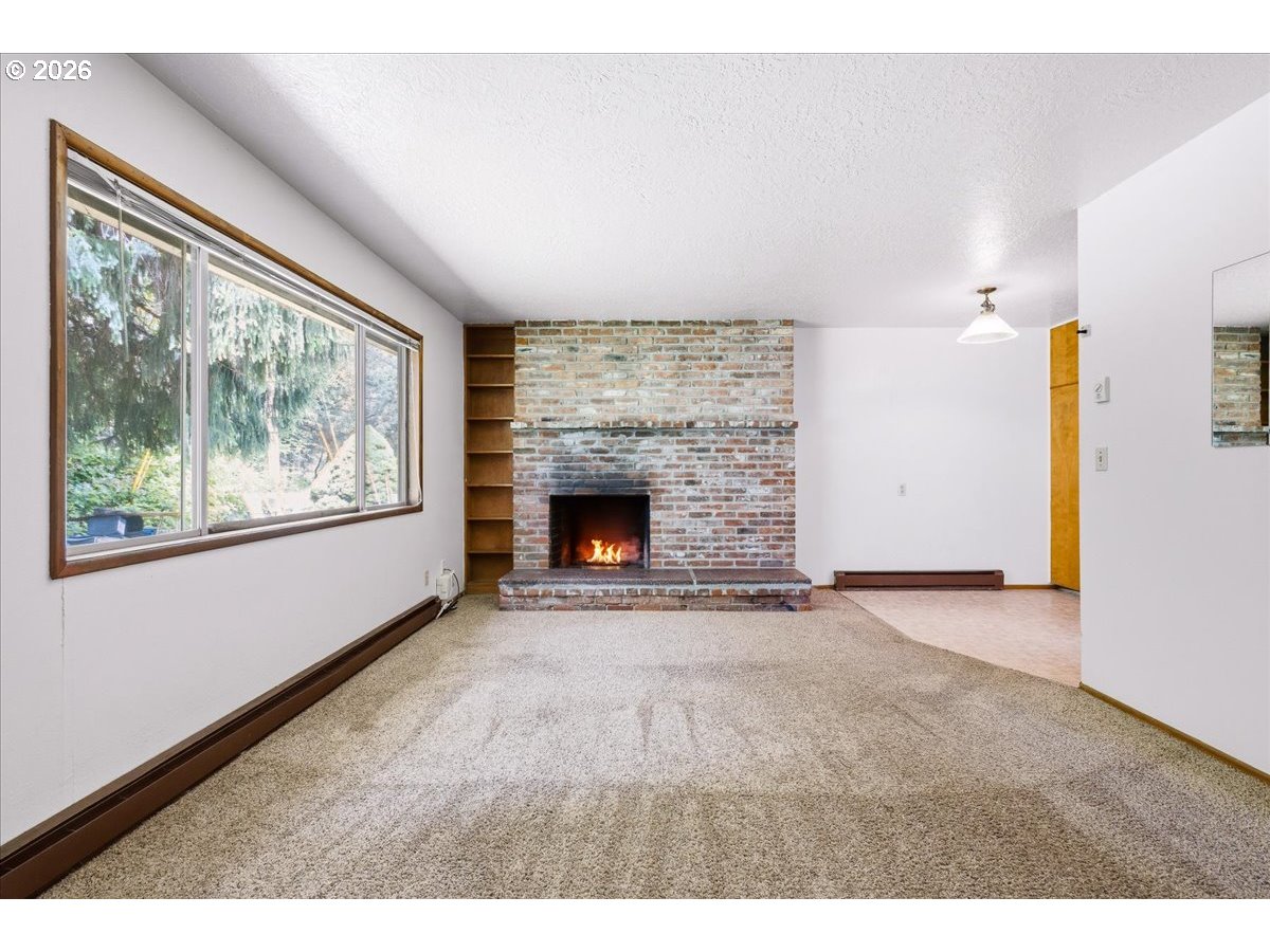 620 NE 69TH AVE