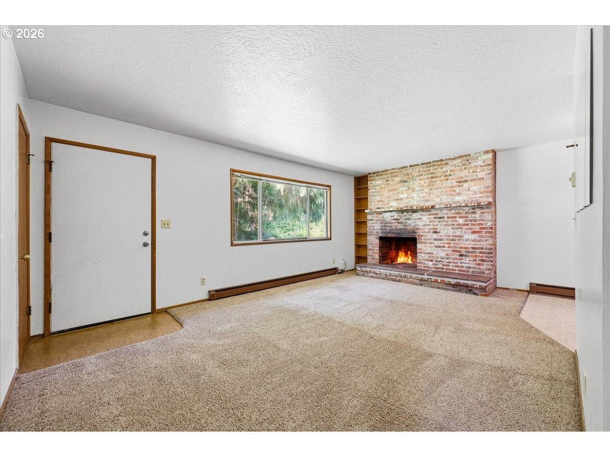 620 NE 69TH AVE